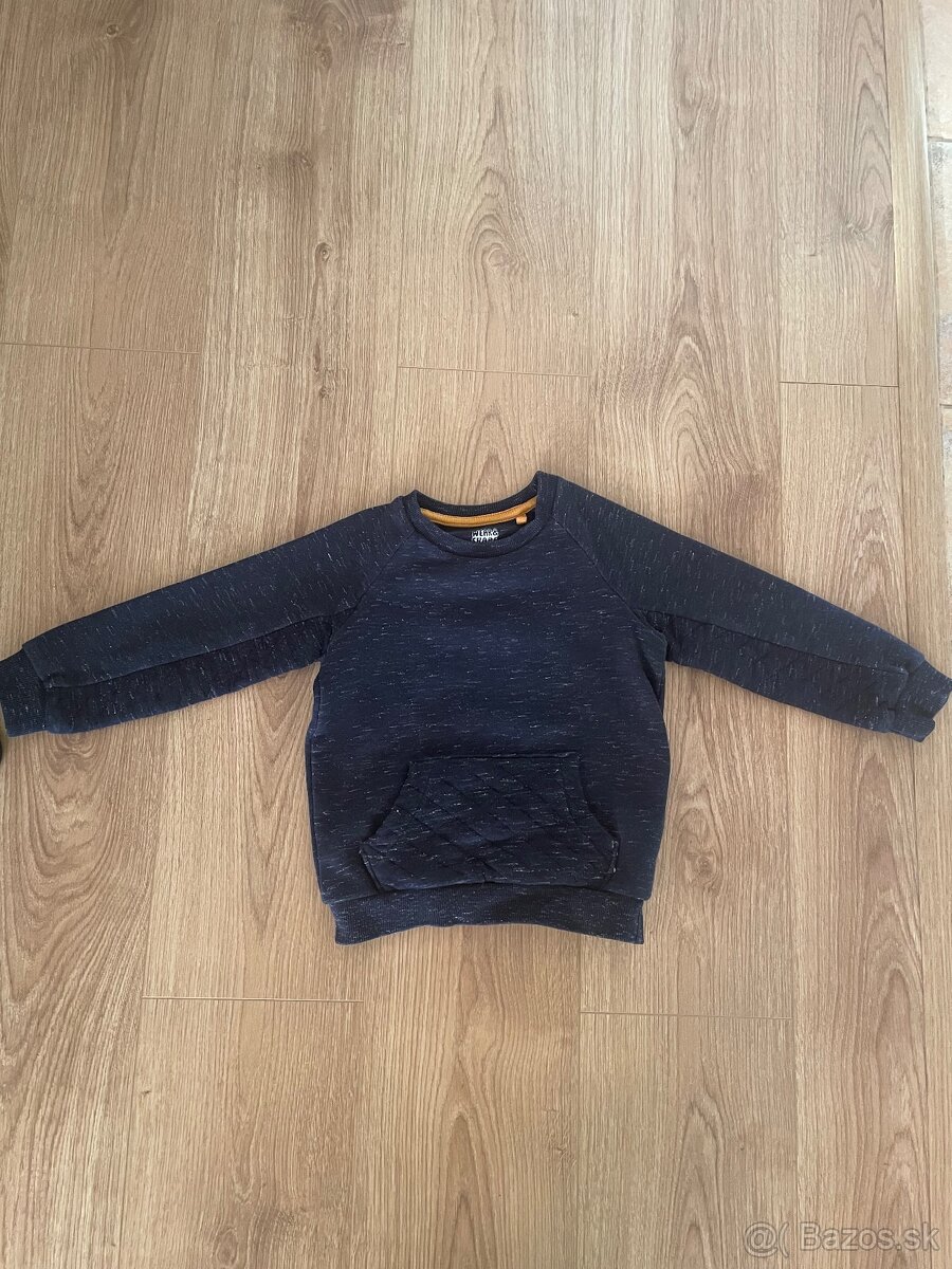 Mikiny veľkosť 4- 5 rokov - 2