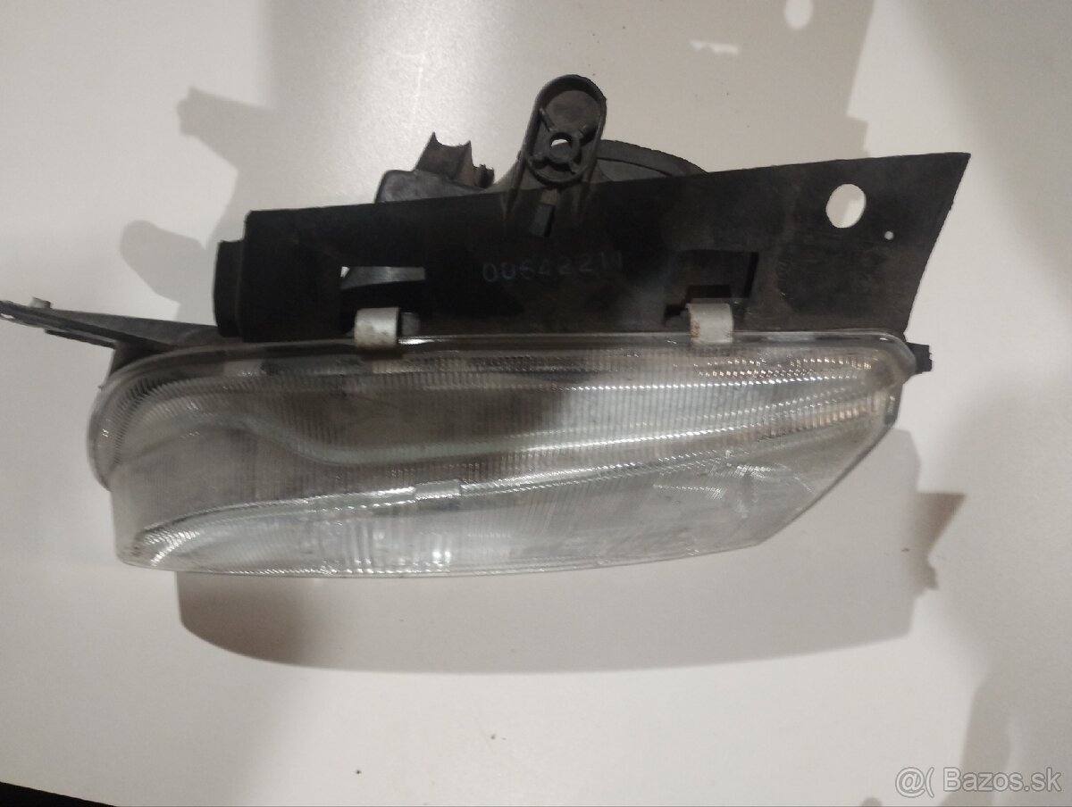 Svetlo Peugeot Partner - 2