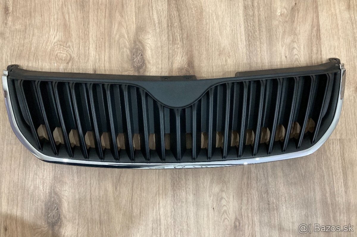 Lista na prednu kapotu skoda superb 2 - 2