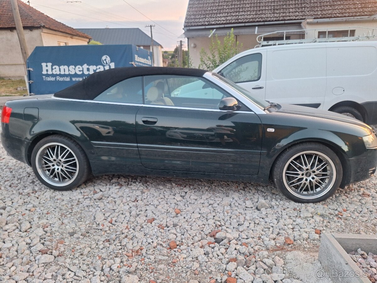 AUDI A4 CABRIO 3.0 BENZÍN AUTOMAT - 2