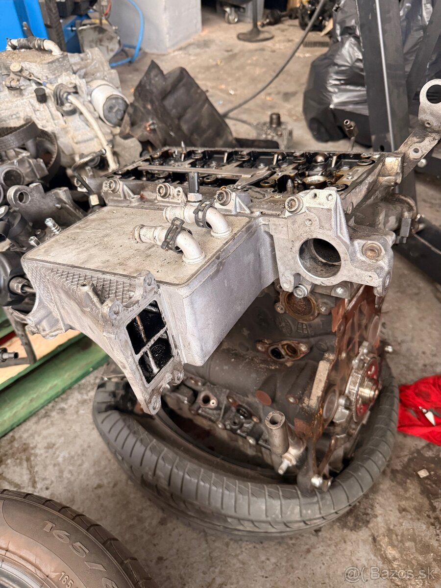 VW Passat b8 Motor CRL - 2