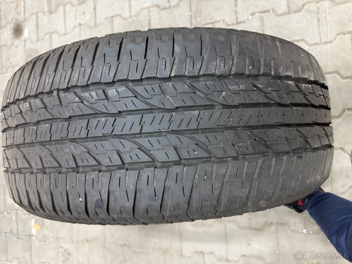 Celoročne Pneu 275/55R20 Yokohama - 2