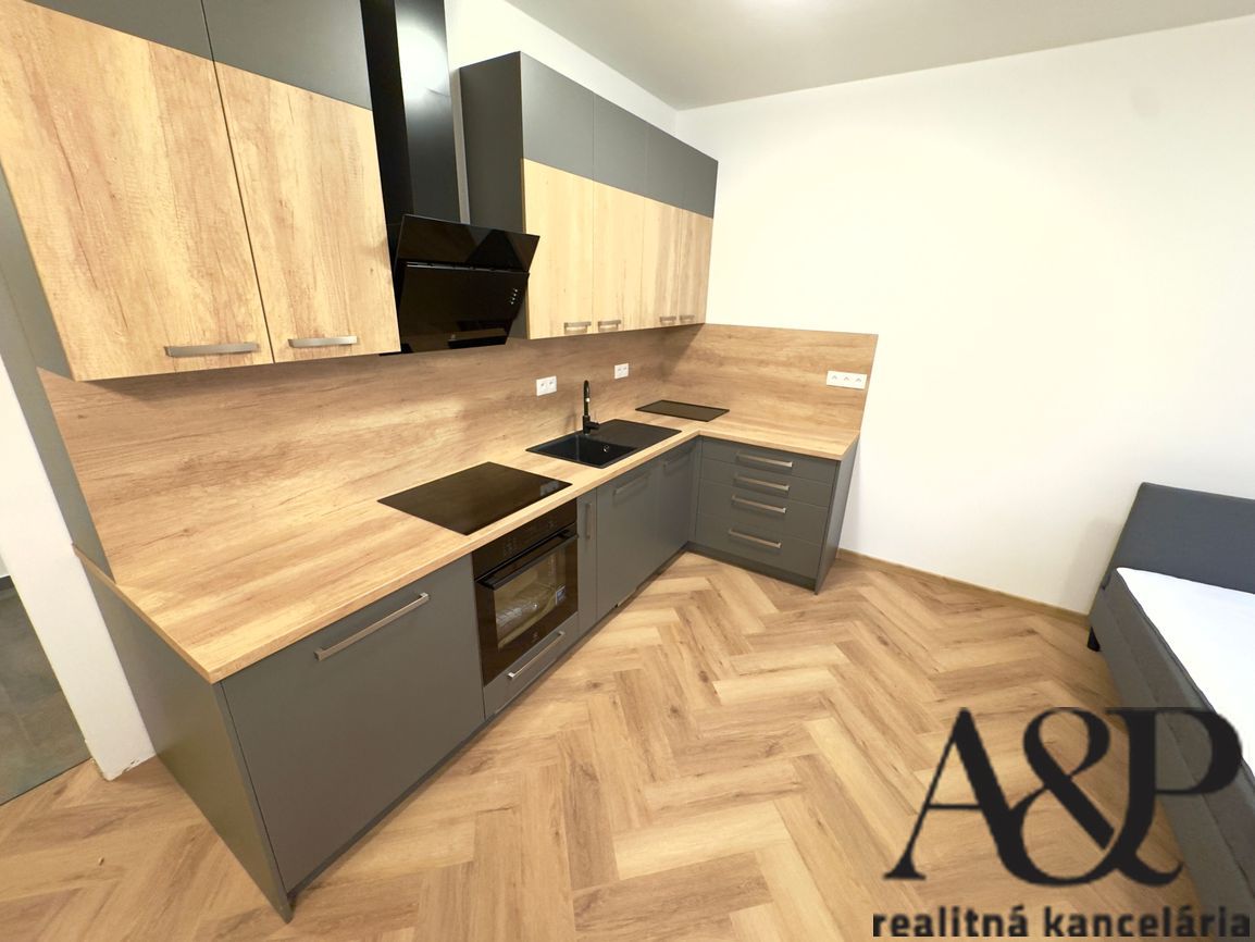 1 IZB. BYT V NOVOSTAVBE S PREDZÁHRADKOU A PARKOVNÝM MIESTOM, - 2