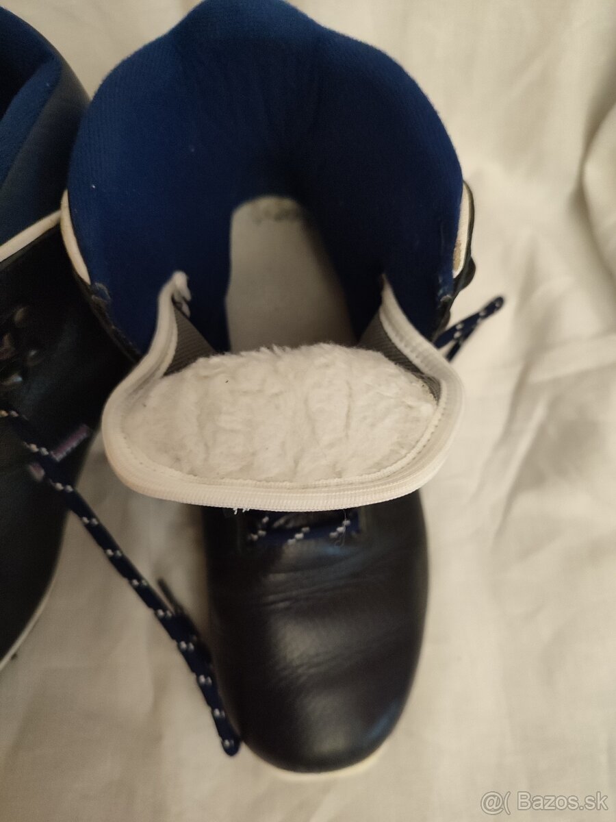 Kvalitné a pevné kožené topánky na bežky ALPINA v 39, NNN - 2