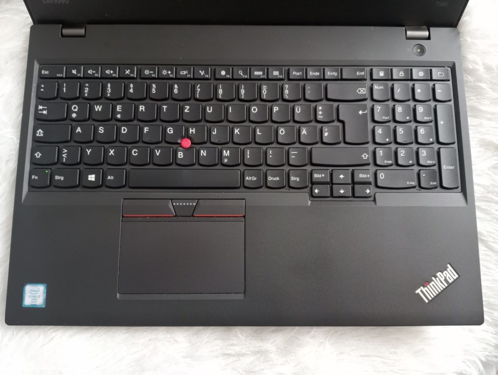 predám Lenovo thinkpad T560 , Intel i7 , 8gb ram , Win 10 - 2