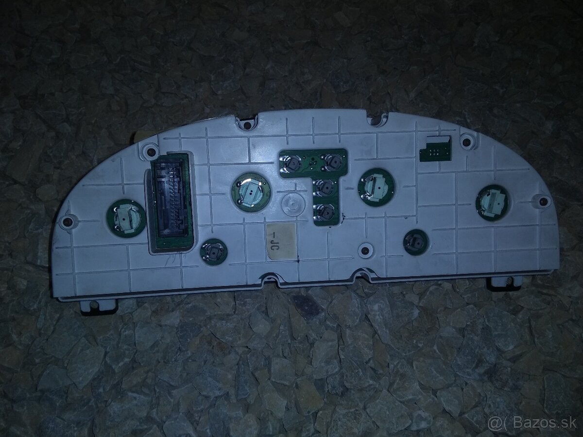 Prístrojovka-Ford Mondeo - 2