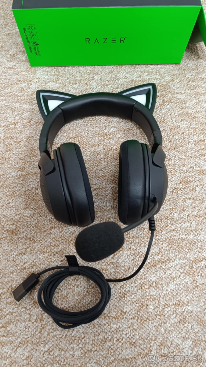 Herní sluchátka Razer Kraken Kitty V2 Chroma + stojan - 2