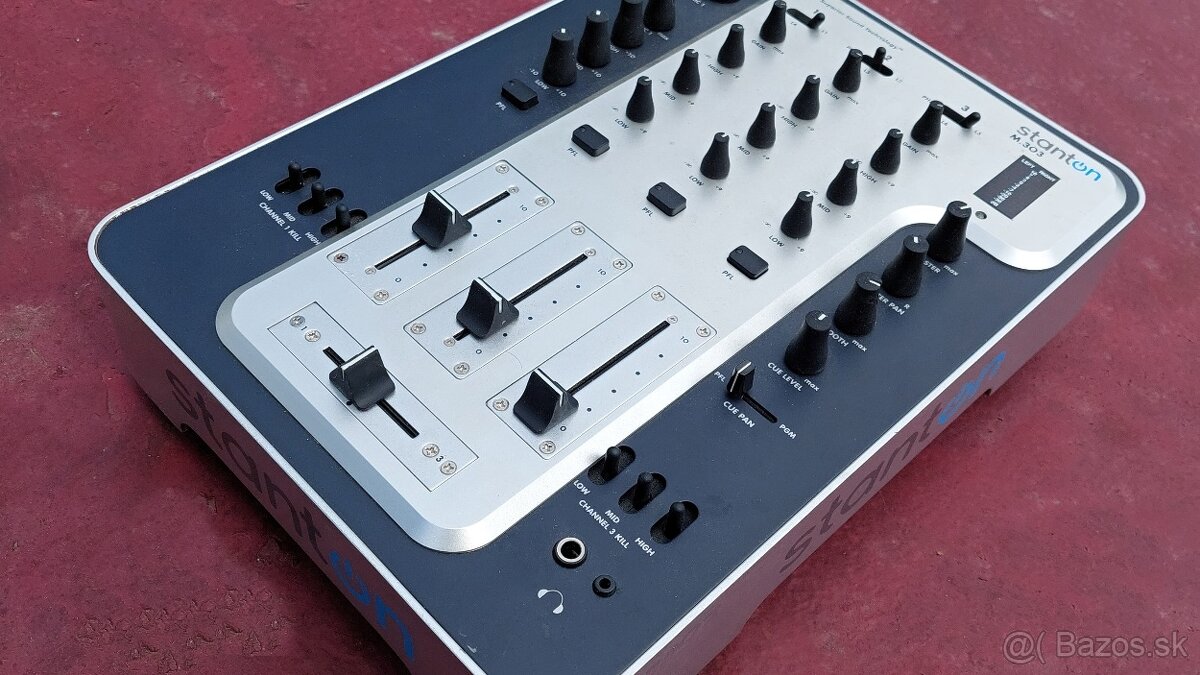 STANTON M.303 - MIX PULT - 2