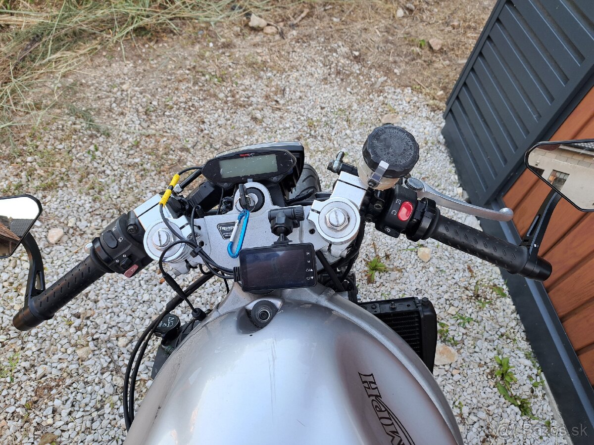 Triumph sprint 955i ST - 2