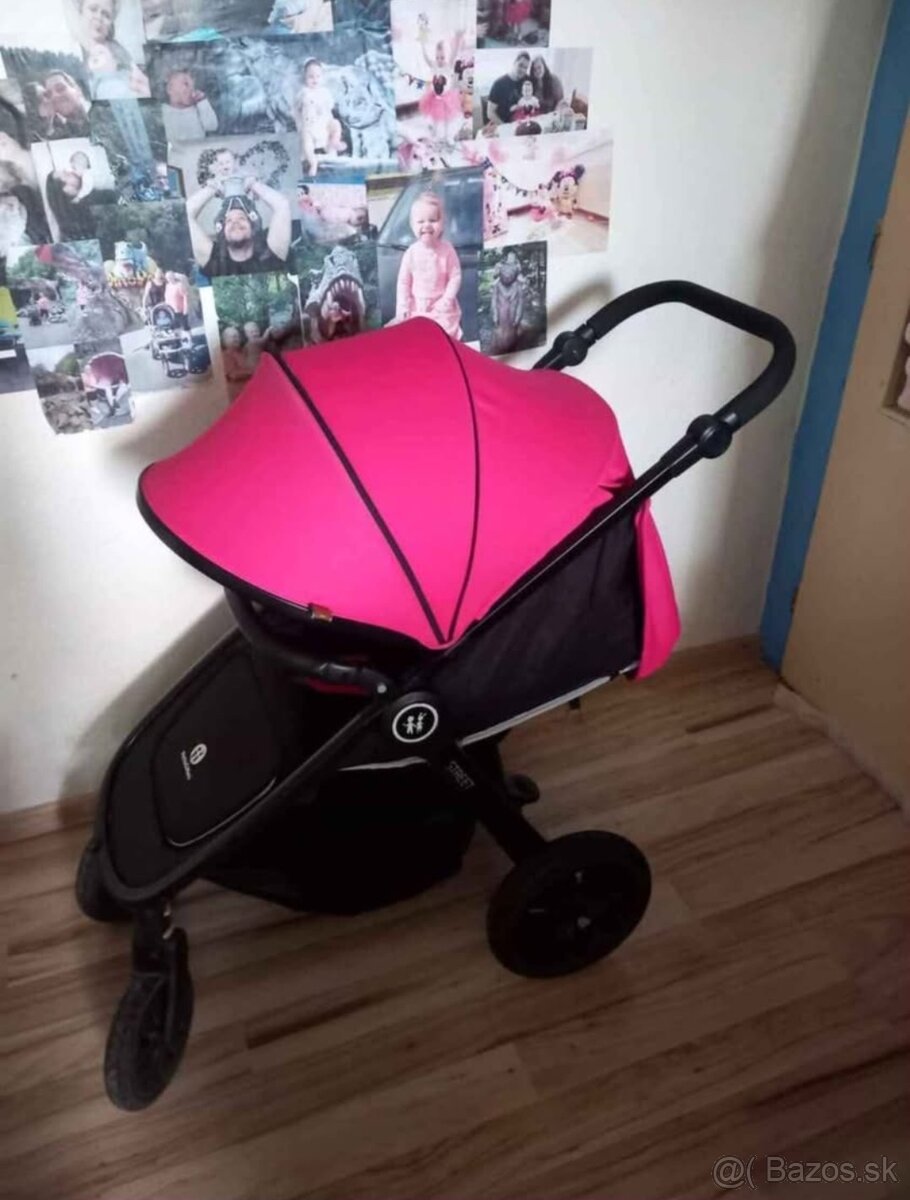 Predám Petite&Mars Kočík - 2