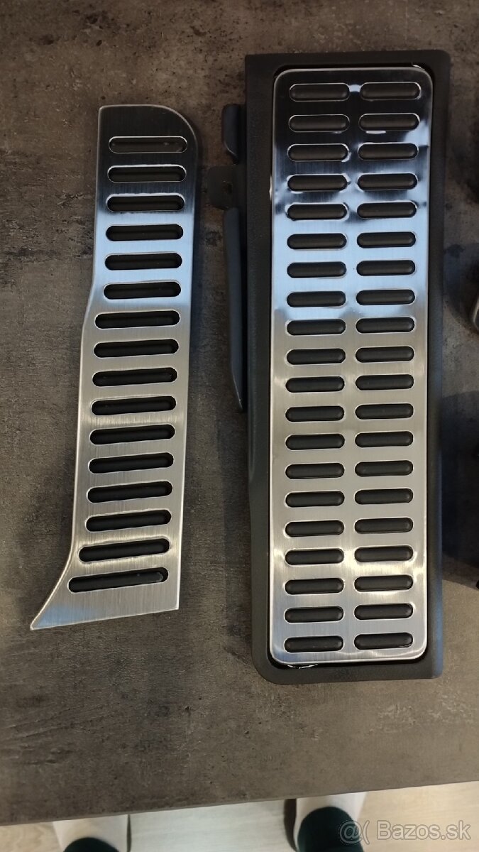 Octavia 2,Golf 5,6 pedále+opierka nohy - 2