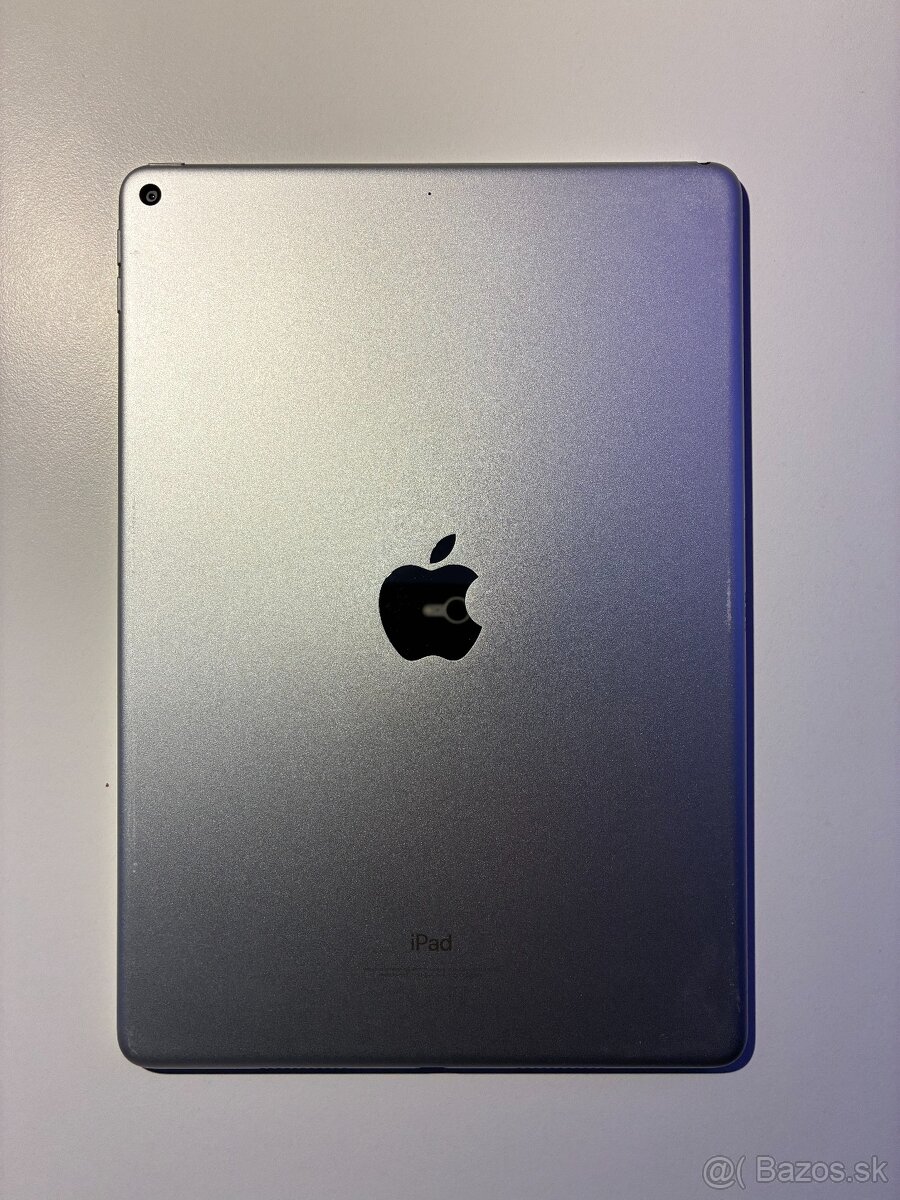 iPad Air 3 (S NEFUNKČNÝM DISPLEJOM) - 2