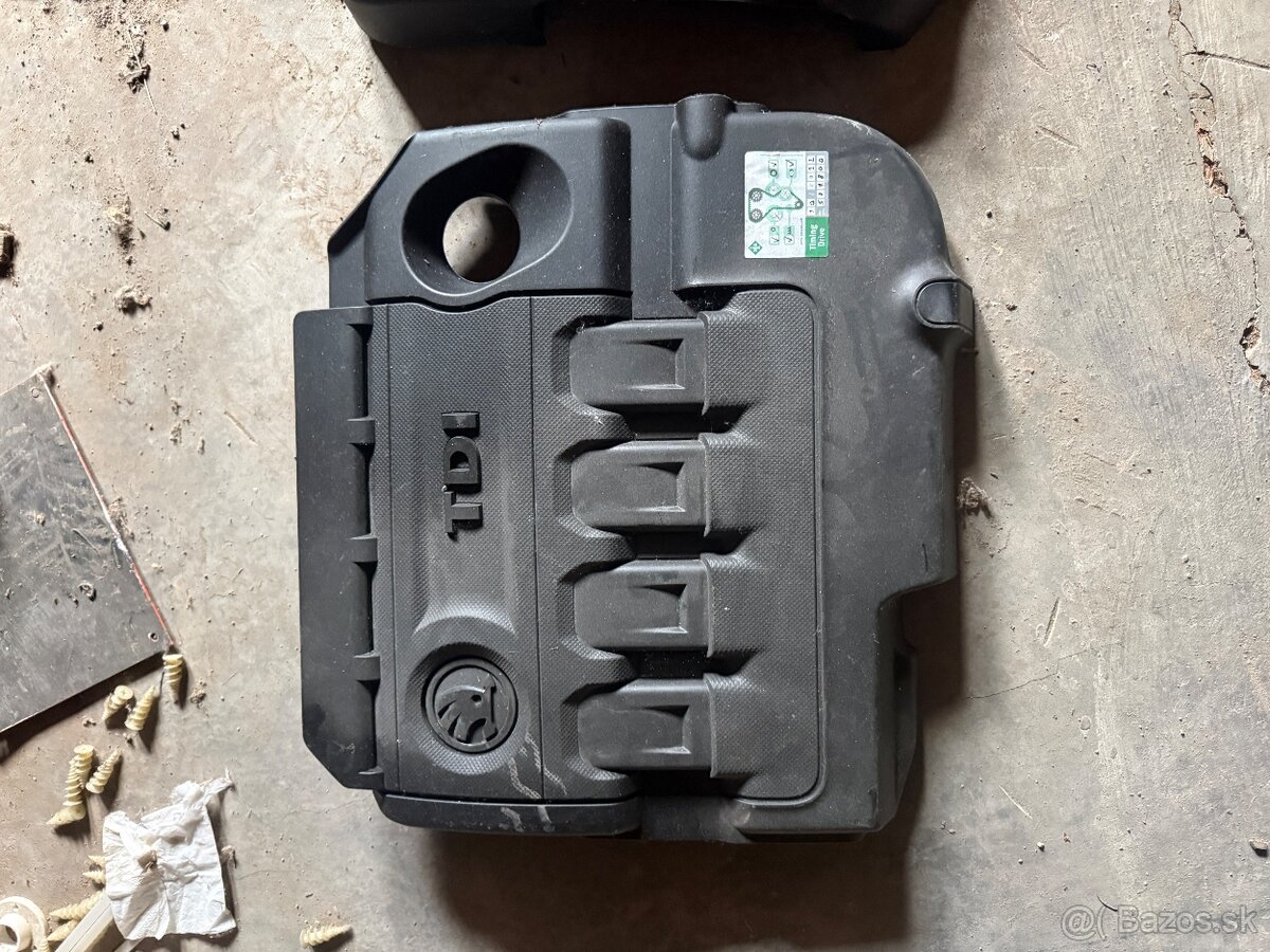 Kryt motora octavia 3 - 2