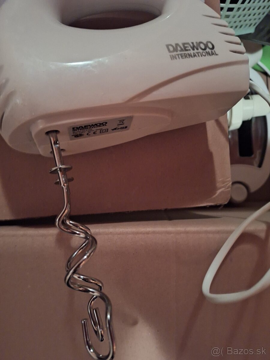 Predám ručný mixér Daewoo international - 2