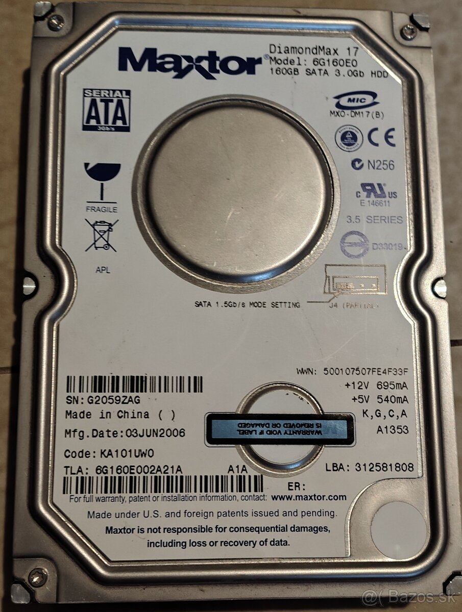 Seagate Desktop 3TB + darček - 2