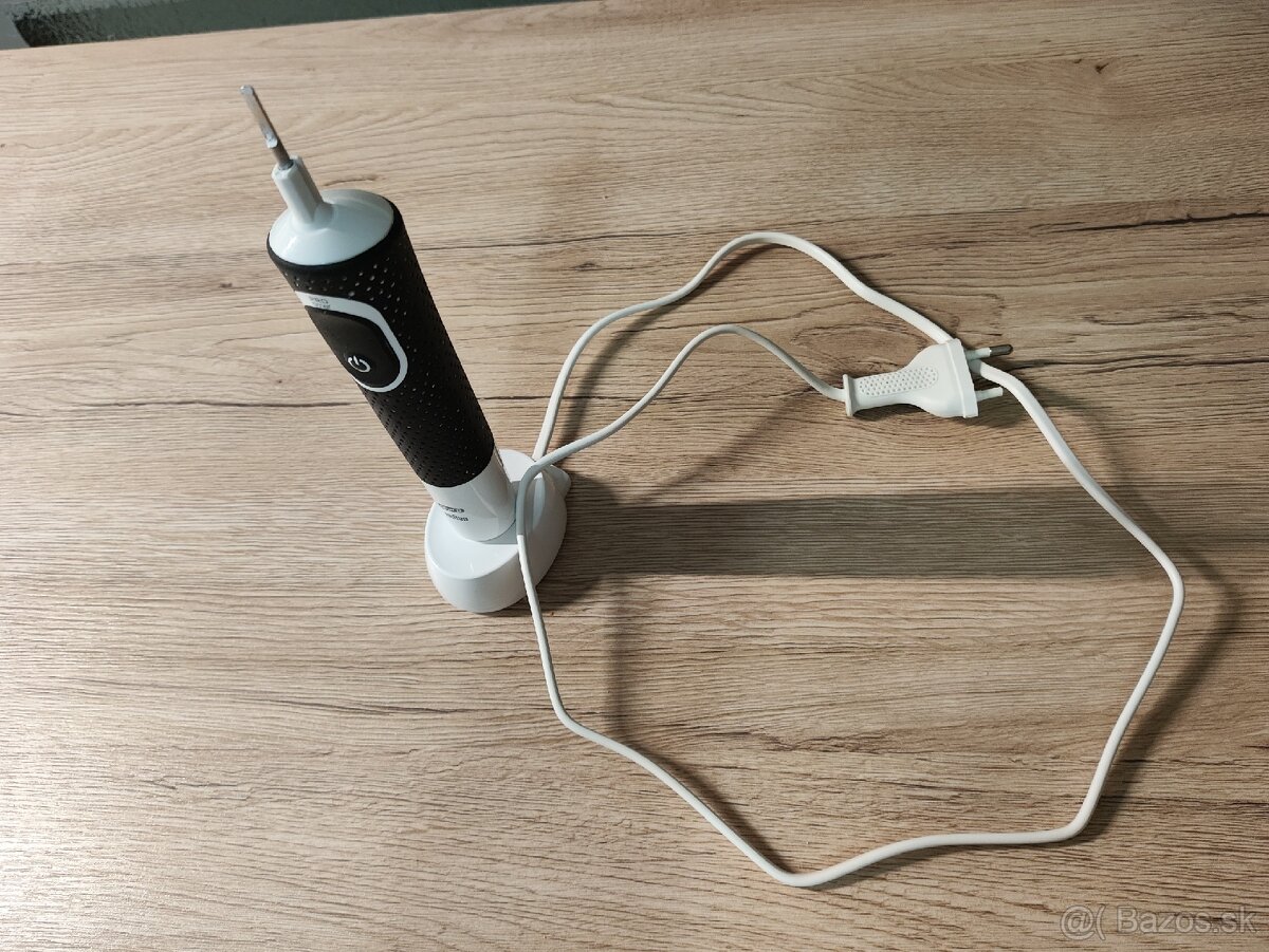 Predám sónickú kefku Oral B - 2