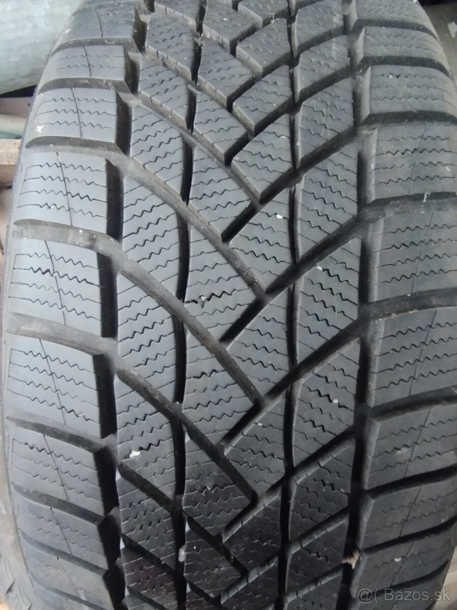 205/45 R17 XL zimné pneumatiky - 2