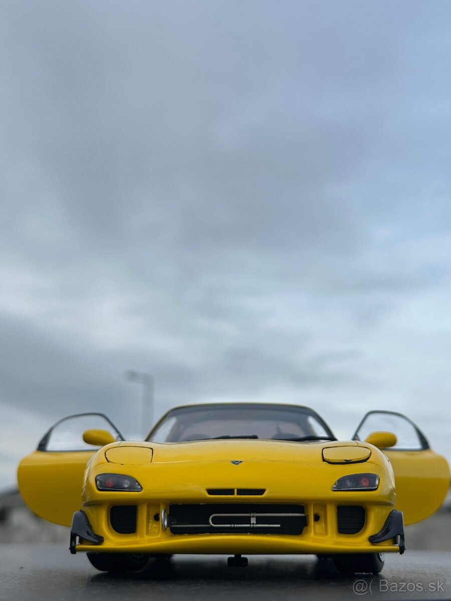 ⚠️ MAZDA, LADA predam zberatelsky model v mierke 1:18. - 2