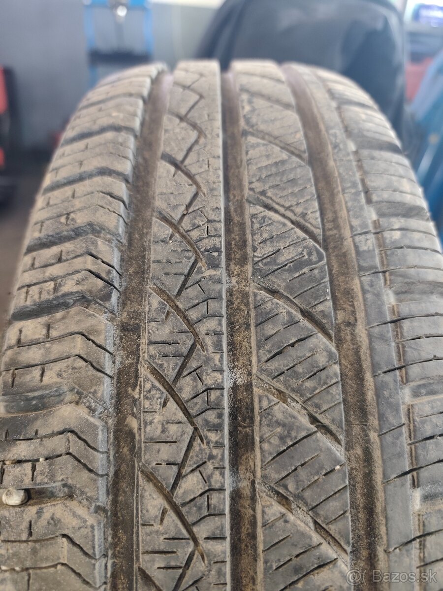 Pneumatiky 205/70 R15 zimné - 2