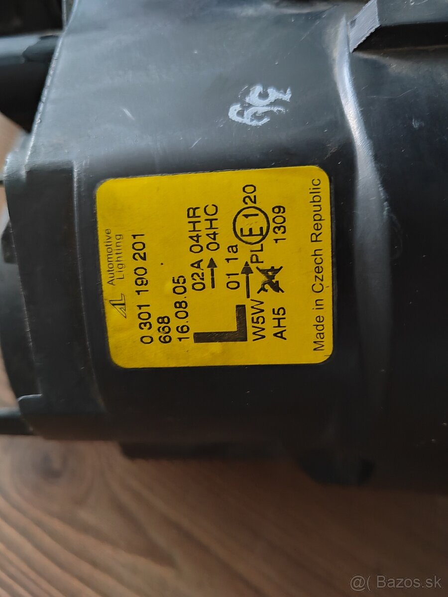 Volkswagen Polo 9N predné svetlo - 2