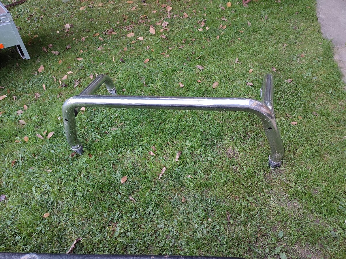 Ochranný rám/ vanička korby - 2