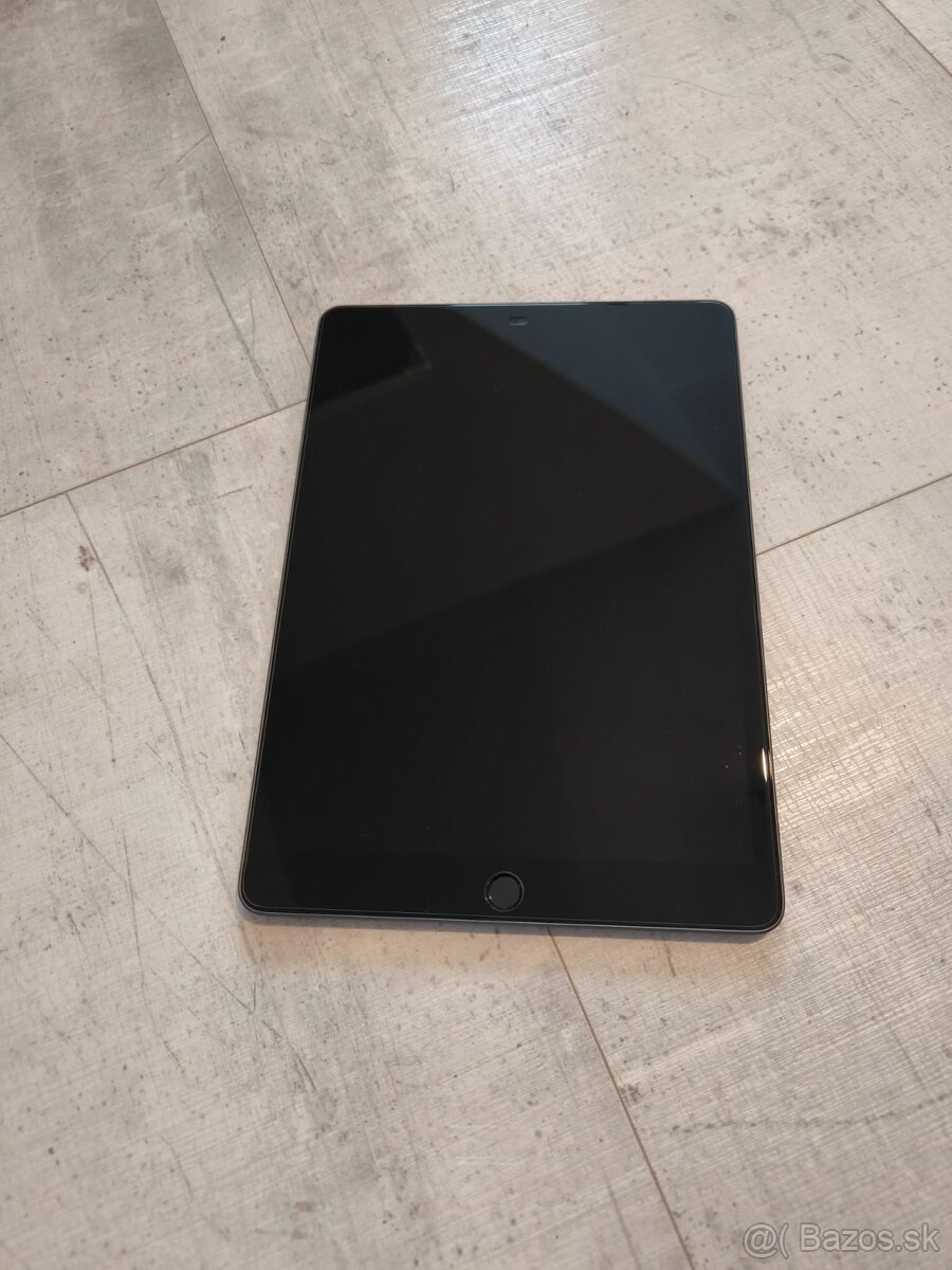 Predám ipad 9 generácie wifi celluular 64GB - 2