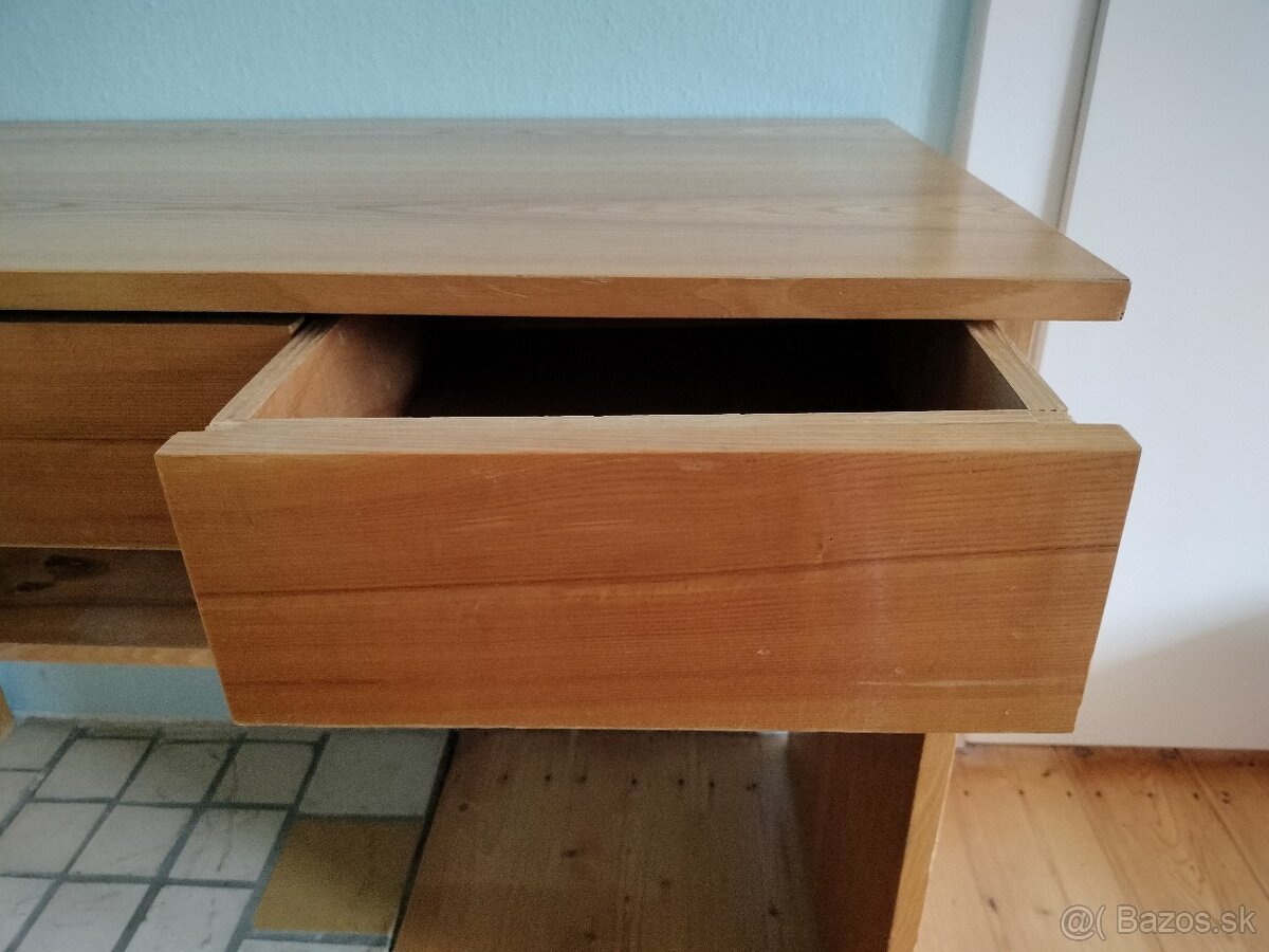 Písací drevený stolík - 2