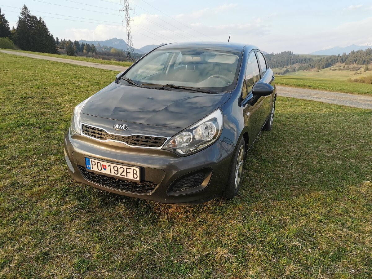 Kia Rio 1.4 80kw 2014 automat - 2