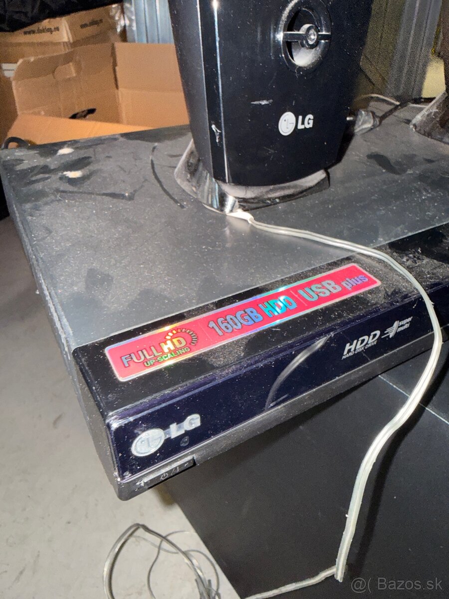 LG domáce kino so subwooferom a reproduktormi - 2