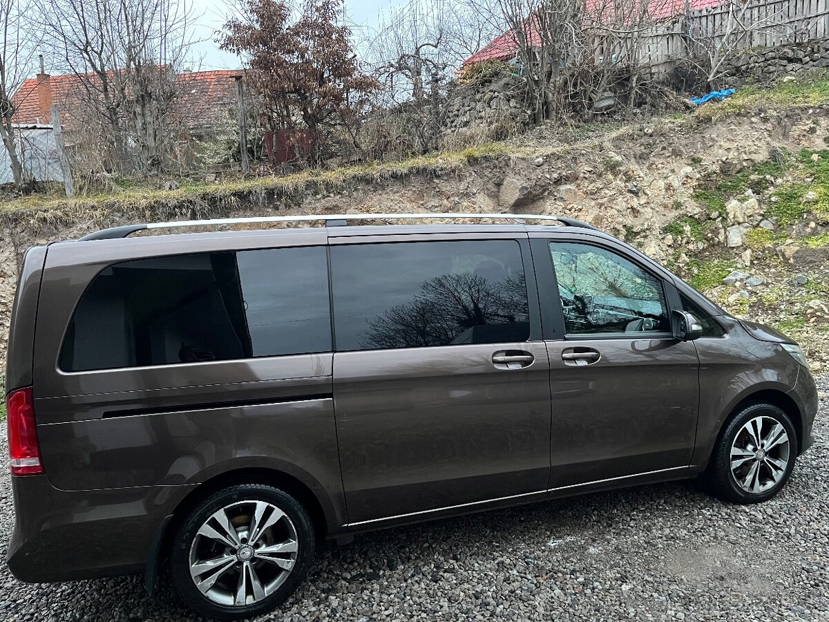 Mercedes-Benz V220 A/T - 2