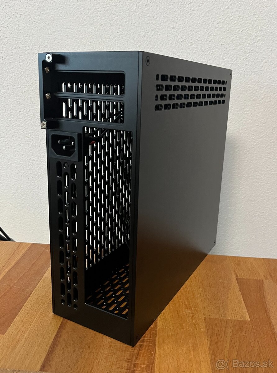 Predám ITX skrinku LZmod A24-V5 + Zdroj Flex Modular 500W - 2