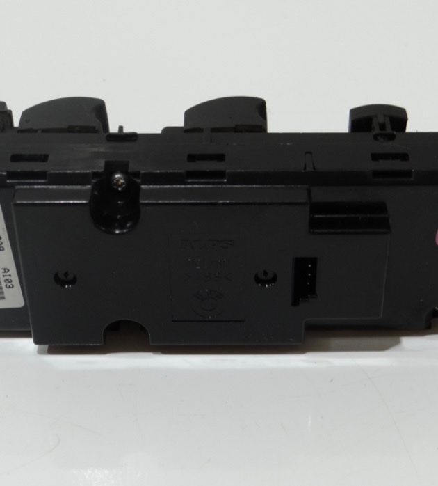 Ovladanie okien Bmw E60, E61, X3 E83 - 2