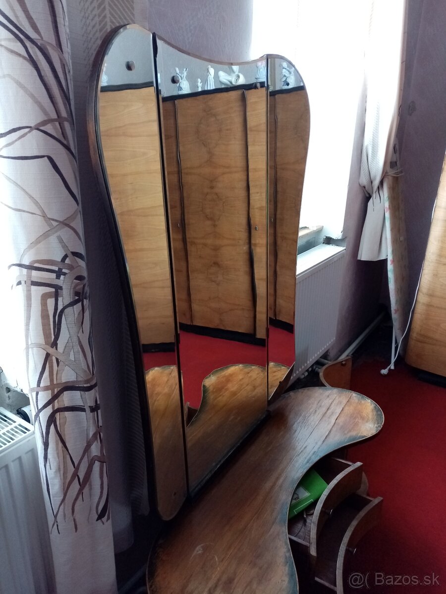 Komoda so zrkadlom - 2
