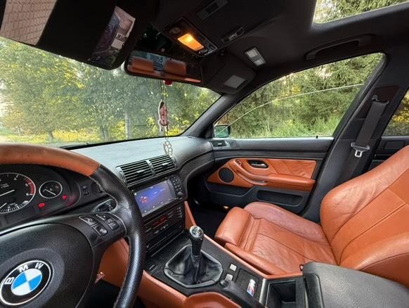 Interiér BMW E39 SEDAN - 2