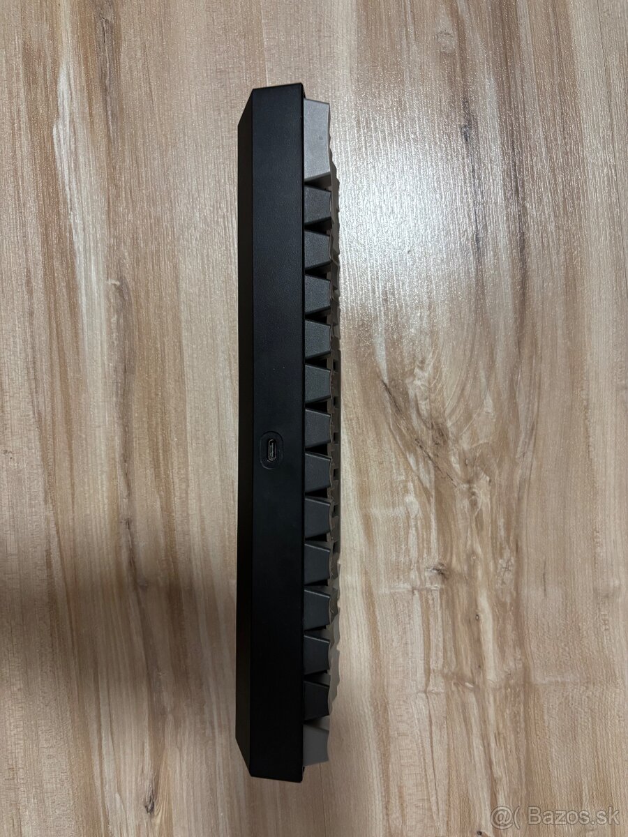 Yenkee klávesnica, logitech myš - 2