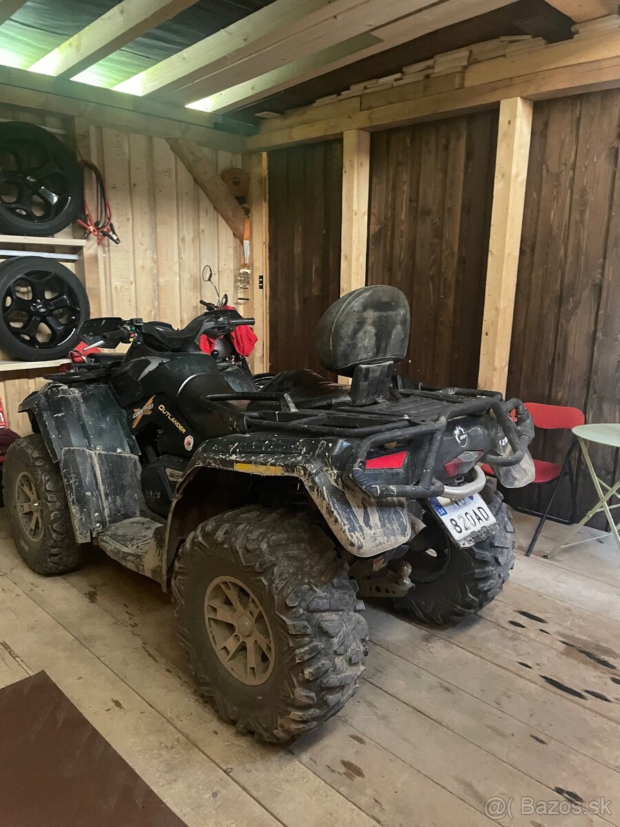 Can am outlander 800 max XT