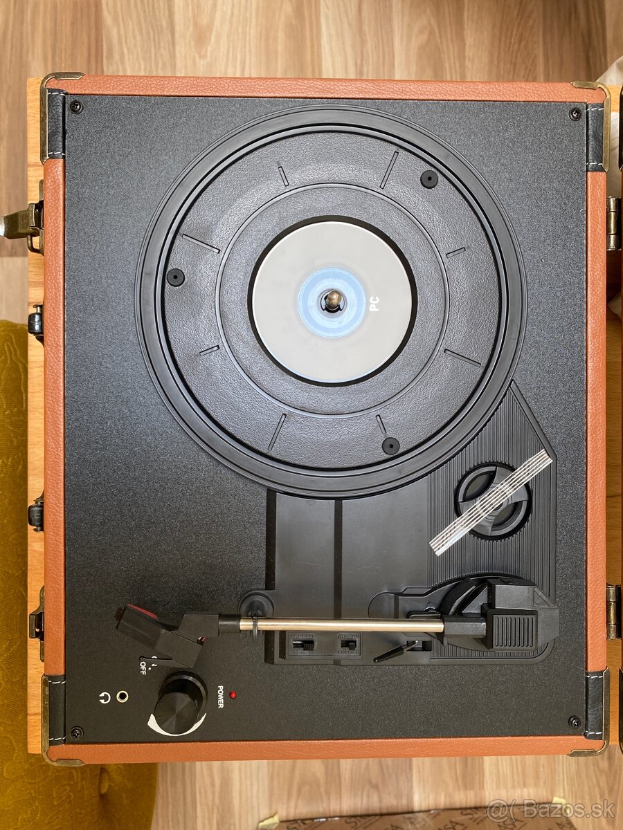 Kufríkový gramofón - 2