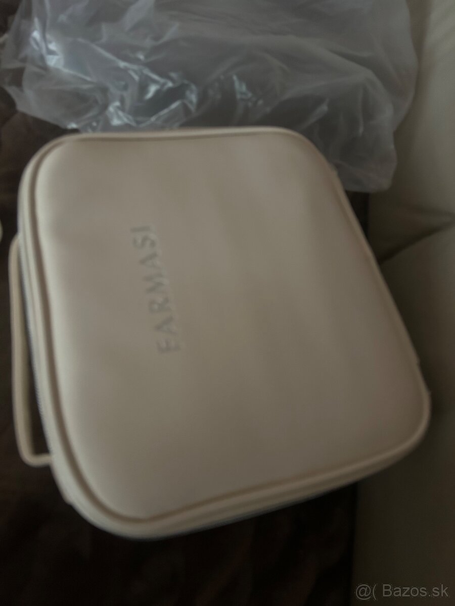 Kozmeticky kufrik nový - 2