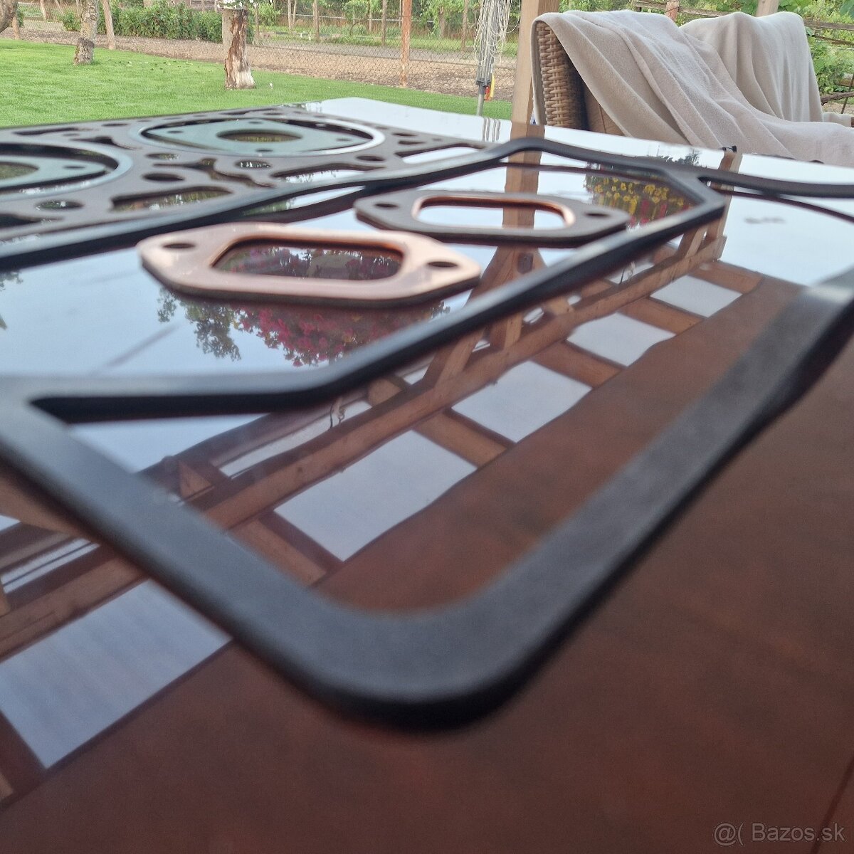 Sada tesneni traktor škoda 30 - 2