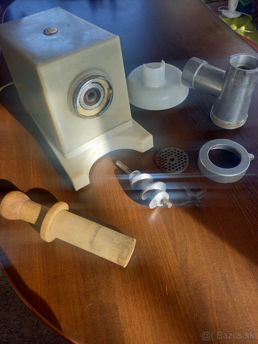 Mlynček na mäso - 2