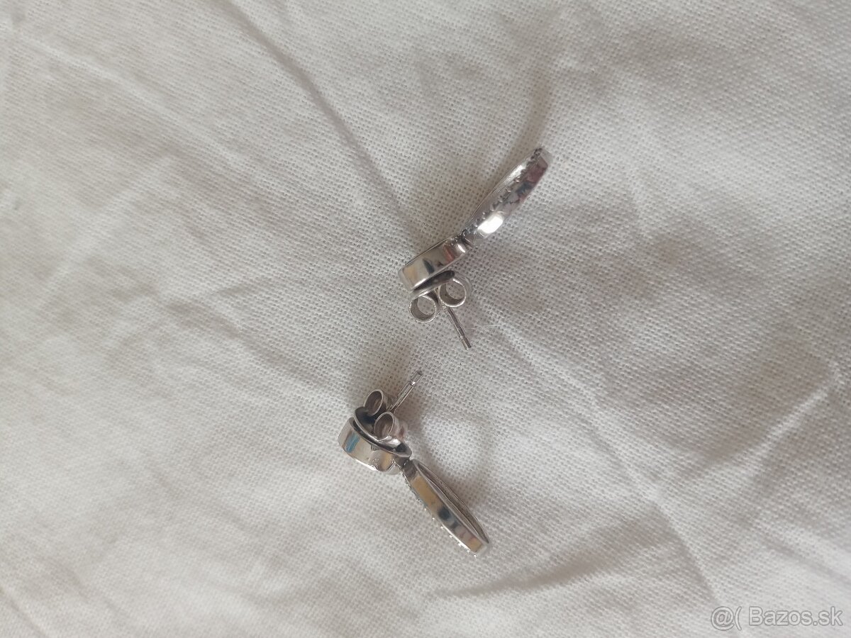 Strieborné náušnice napichovacie - 2