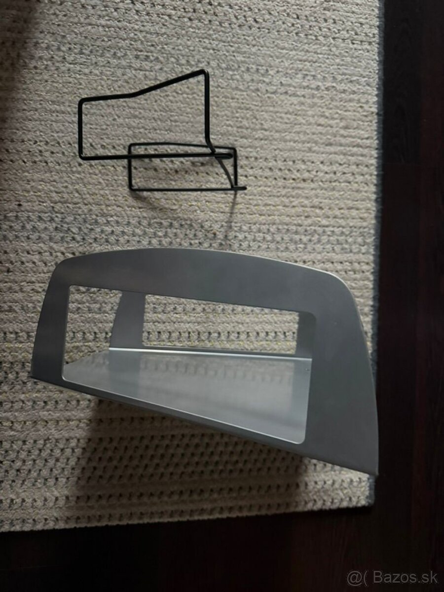 Držiaky na vinyly (na stenu) - 2