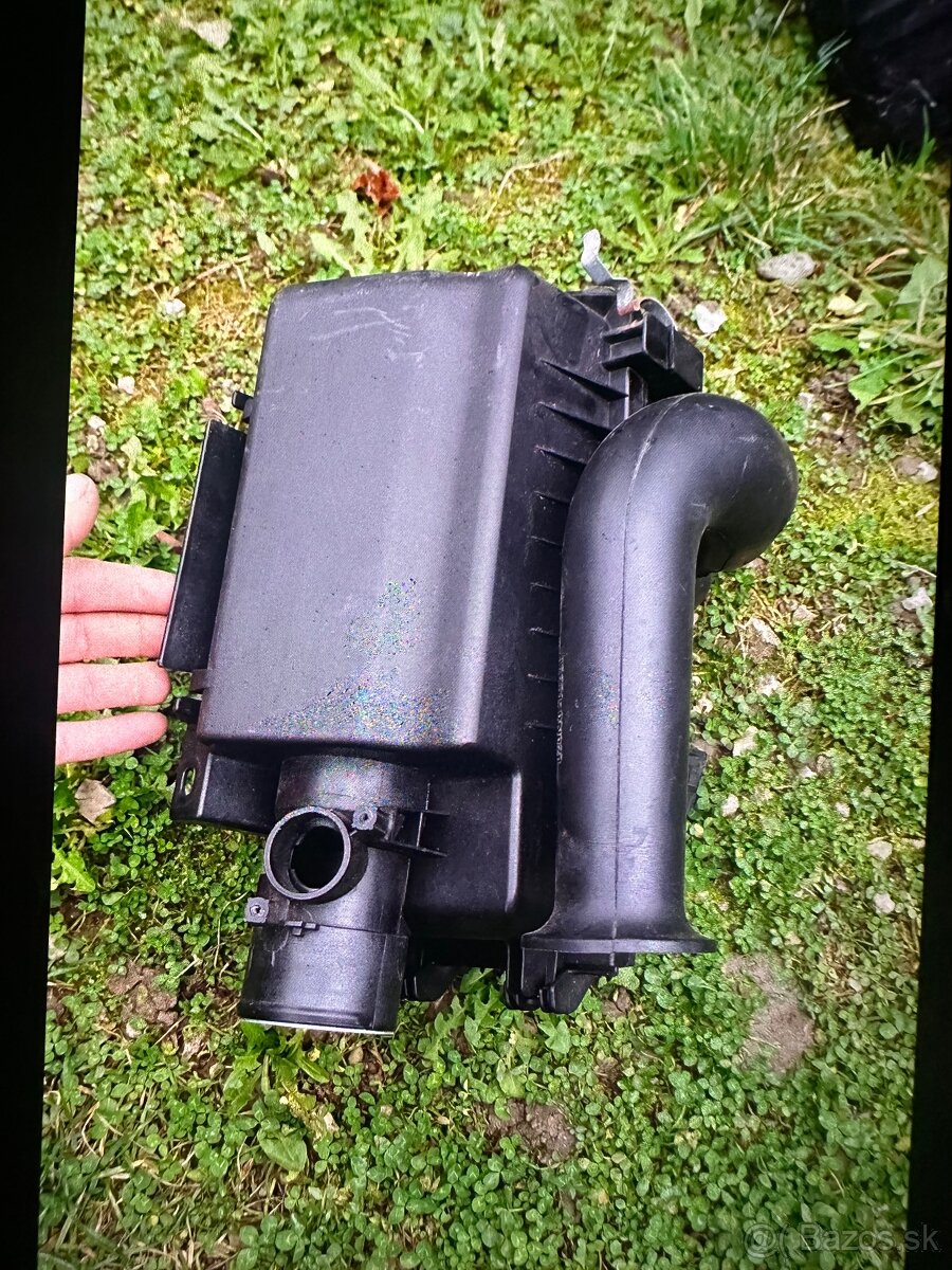 Predám motor 1.4 D-4D 1ND trisky turbo YARIS 2006-2009 - 2