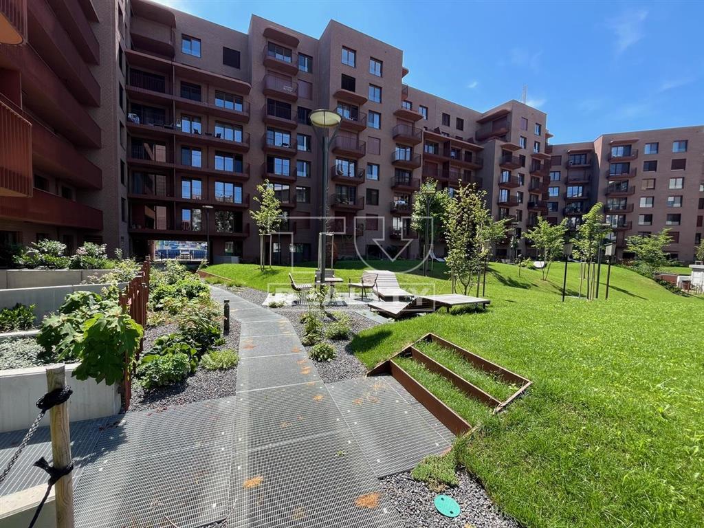 2-IZBOVÝ BYT,RUŽINOV-NIVY,PROJEKT-ZWIRN 3,BALKÓN,PARKING... - 2