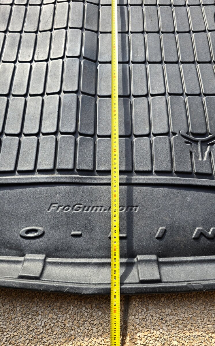 Univerzalna gumová vanicka do kufra - 2