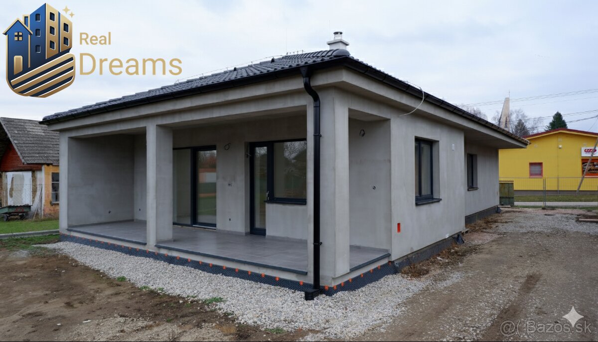 Ponúkame na predaj štvorizbový rodinný dom v obci Radava v s - 2