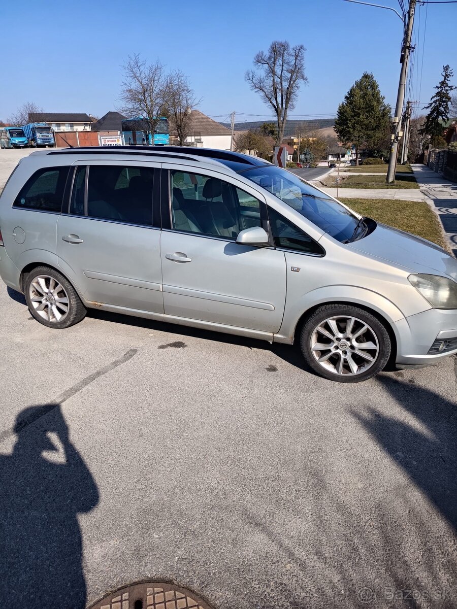 Opel Zafira - 2