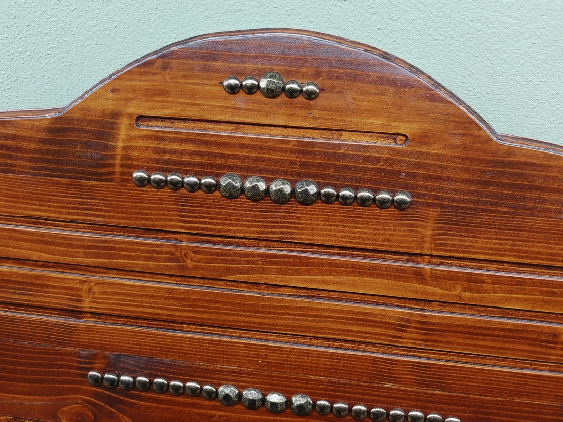 Masívne čelo za posteľ - 2