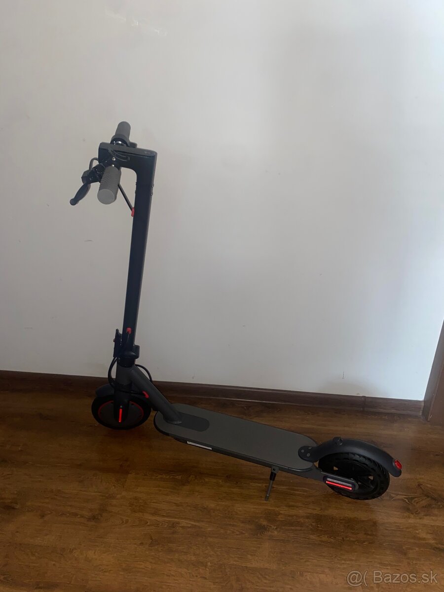 elektrická kolobežka - 2