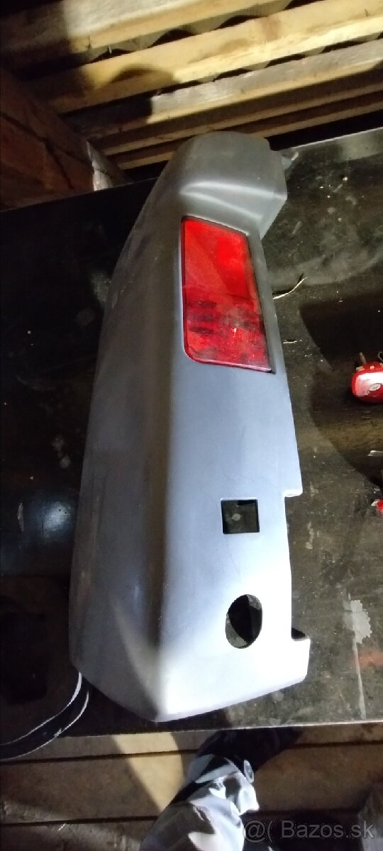 Zadné svetlá Peugeot - 2